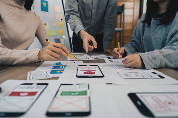 品牌設(shè)計：打造獨(dú)特形象，提升品牌知名度