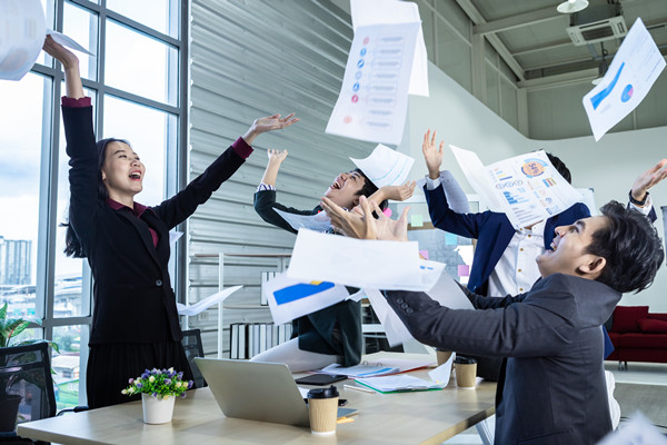 集團(tuán)管控中的組織結(jié)構(gòu)優(yōu)化：原則、方法與實(shí)踐