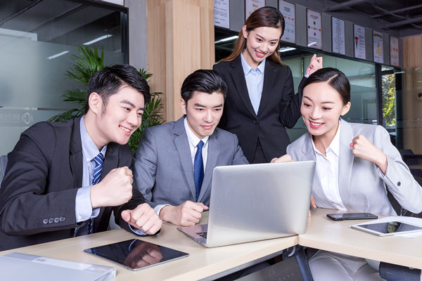 年度人才發(fā)展計(jì)劃：以人為本，共建共享