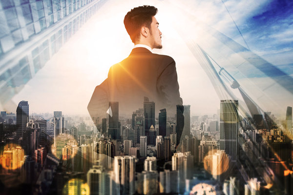 轉(zhuǎn)變戰(zhàn)略思維，適應(yīng)市場變化，推動企業(yè)發(fā)展