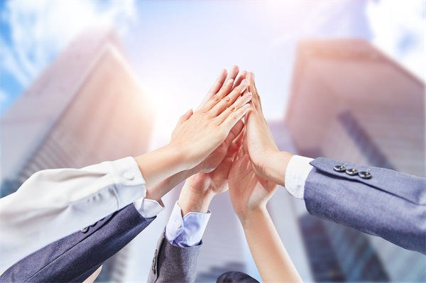 立足企業(yè)實際，制定可行經(jīng)營計劃，確保企業(yè)穩(wěn)健前行